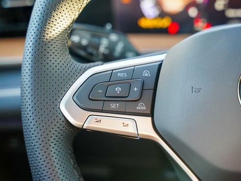 New 2026 Volkswagen Tiguan SEL R-Line image 12