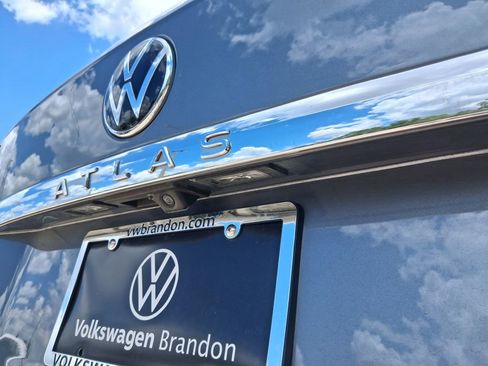 Used 2022 Volkswagen Atlas SE FWD image 34