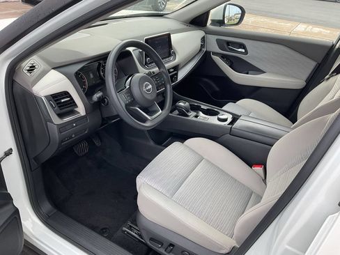 Used 2023 Nissan Rogue SV AWD/4WD image 10
