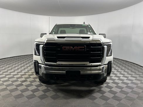 Used 2024 GMC Sierra 2500 Pro image 12