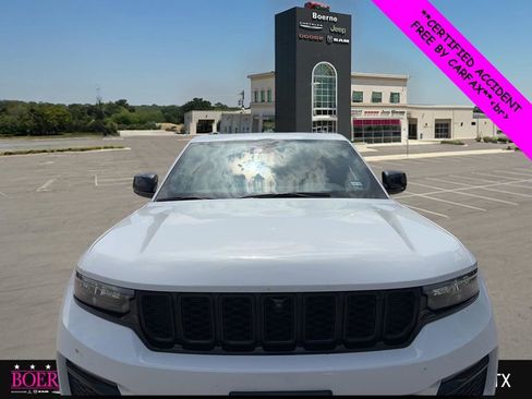 Used 2024 Jeep Grand Cherokee Limited w/ Luxury Tech Group II AWD/4WD image 5