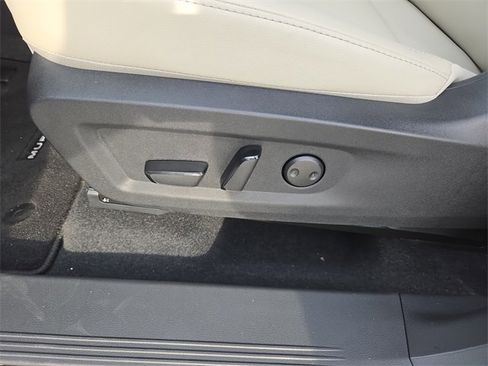 Certified 2025 Nissan Murano SV w/ Cargo Package image 28