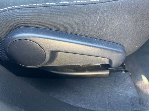 Used 2018 Toyota RAV4 XLE image 38