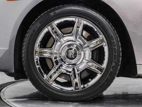 Used 2010 Rolls-Royce Ghost image 30