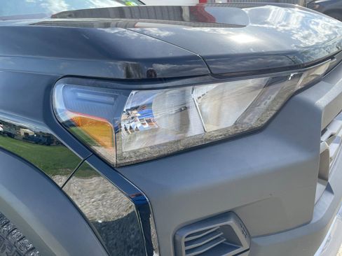 Used 2024 Chevrolet Colorado Trail Boss image 9