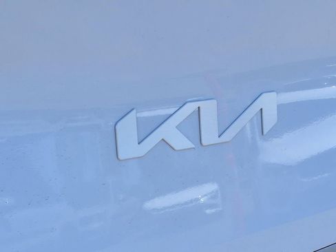 New 2025 Kia EV6 Light RWD image 32