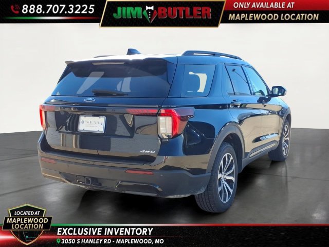Used 2025 Ford Explorer ST-Line AWD/4WD image 4