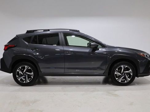 Used 2025 Subaru Crosstrek 2.0i Premium image 8