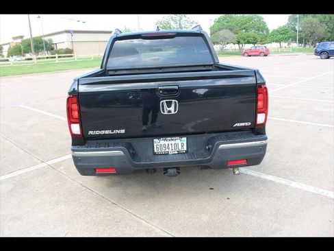 Used 2019 Honda Ridgeline Sport image 4