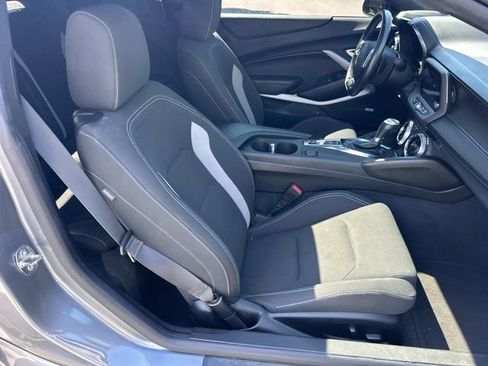 Used 2022 Chevrolet Camaro LT w/ Technology Package RWD image 23