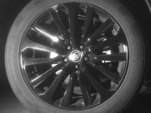 Used 2025 Toyota Highlander XSE image 13