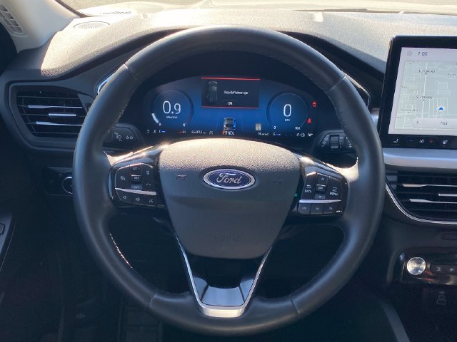 Used 2024 Ford Escape Platinum AWD/4WD image 8