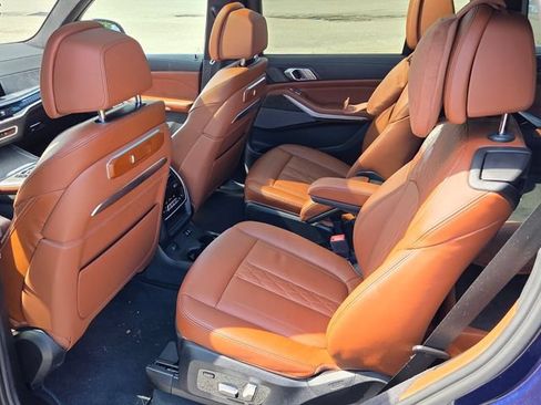 Used 2023 BMW X7 xDrive40i w/ Executive Package AWD/4WD image 9
