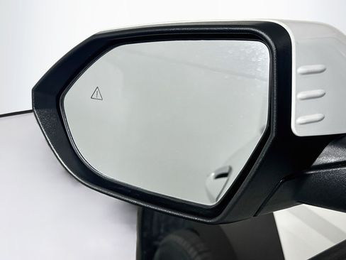 Used 2024 Hyundai Kona SEL AWD/4WD image 16
