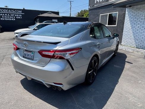 Used 2020 Toyota Camry XSE image 26