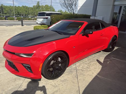 Used 2018 Chevrolet Camaro SS image 6