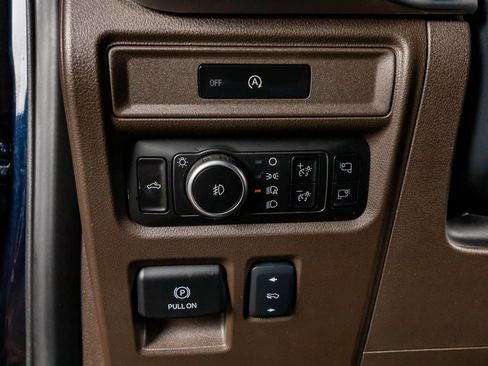 Used 2025 Ford F150 King Ranch w/ FX4 Off-Road Package AWD/4WD image 18