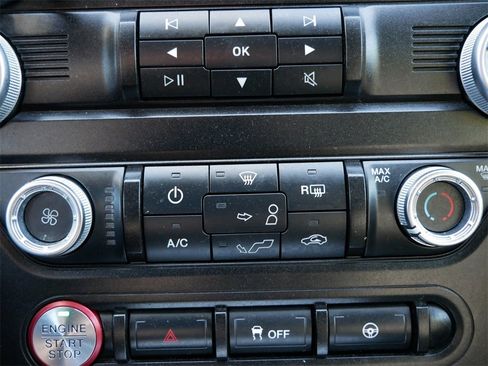 Certified 2019 Ford Mustang Convertible image 19