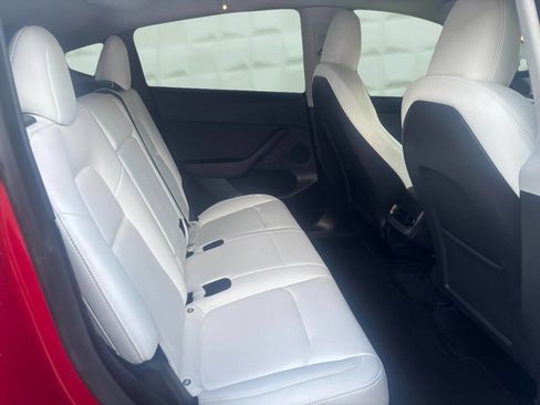 Used 2023 Tesla Model Y Long Range AWD/4WD image 18