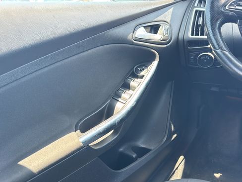 Used 2018 Ford Focus ST FWD image 20