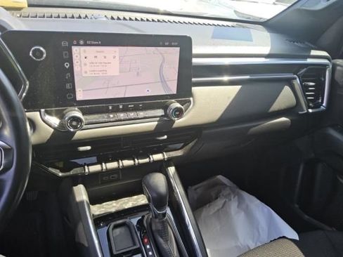 Used 2025 GMC Canyon Elevation RWD image 4