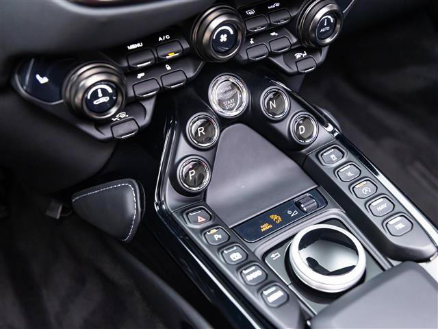 Used 2023 Aston Martin V8 Vantage Roadster RWD image 7