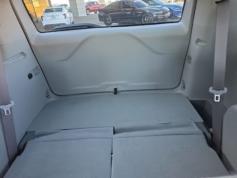 Used 2020 GMC Acadia SLT w/ Driver Alert Package II image 11