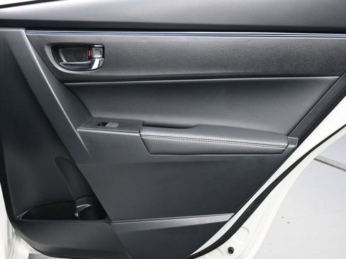 Used 2017 Toyota Corolla L image 21