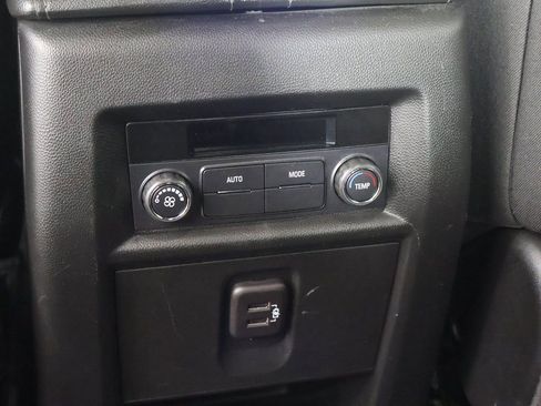 Used 2023 Chevrolet Traverse LT w/ LPO, Floor Liner Package image 54