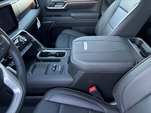 New 2026 GMC Sierra 2500 Denali w/ Denali Reserve Package image 45