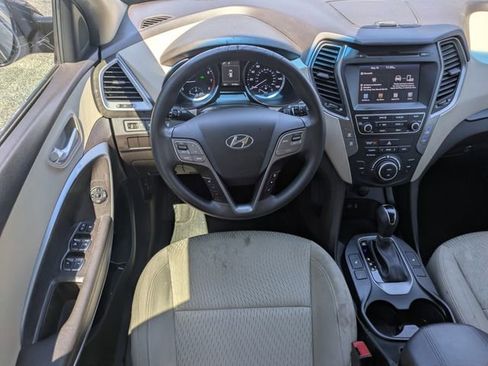 Used 2018 Hyundai Santa Fe Sport w/ 2.4L Value Package 02 FWD image 15