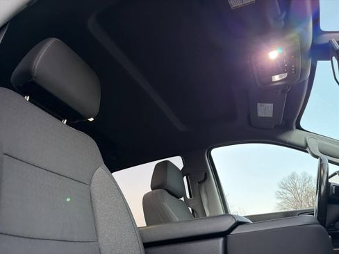 Used 2021 GMC Sierra 3500 SLE w/ SLE Value Package image 15