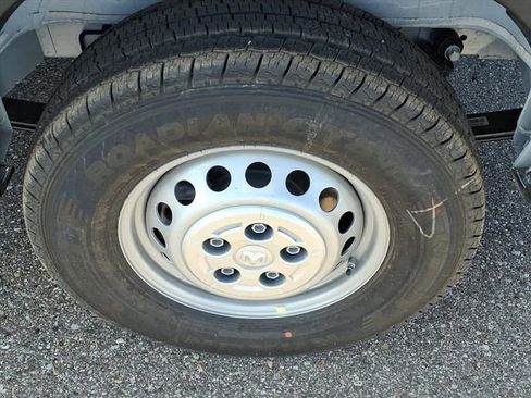 New 2026 RAM ProMaster 2500 w/ Convenience Group image 9