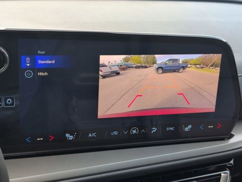 New 2026 Chevrolet Traverse LT w/ Midnight/Sport Edition image 6