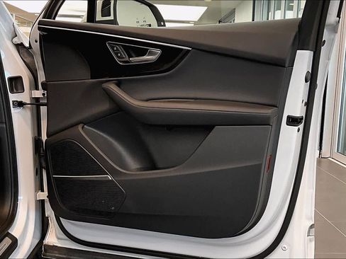 Used 2023 Audi Q7 Premium Plus w/ Premium Plus Package image 23