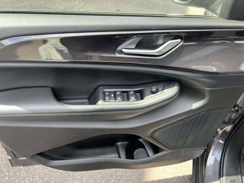 Certified 2023 Jeep Grand Cherokee L Laredo w/ Luxury Tech Group I image 15