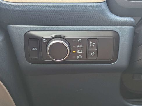 Used 2025 Ford Maverick Lariat AWD/4WD image 25