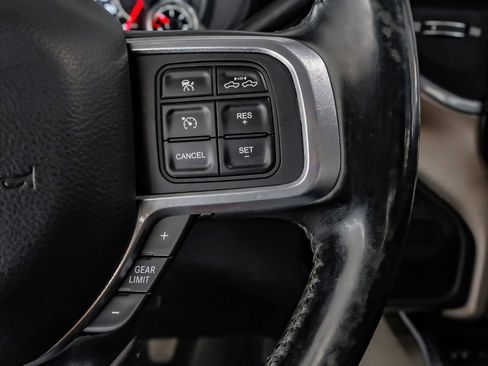 Used 2019 RAM 2500 Laramie image 17