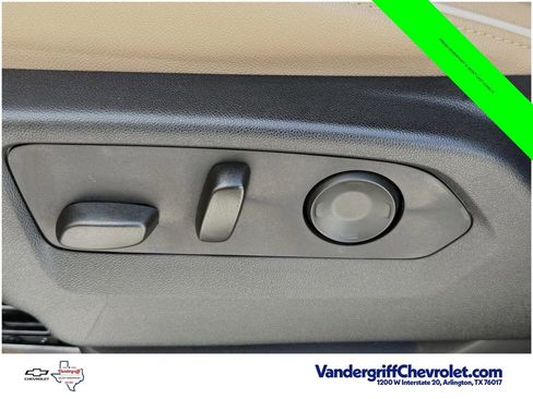 Used 2024 Chevrolet Tahoe Premier w/ Advanced Technology Package AWD/4WD image 22