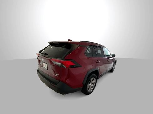 Used 2025 Toyota RAV4 XLE AWD/4WD image 8