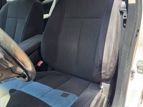 Used 2011 Nissan Altima 2.5 S w/ Convenience Pkg FWD image 9