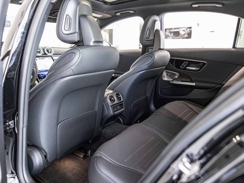 Used 2024 Mercedes-Benz C 300 4MATIC Sedan w/ AMG Line w/ Night Package image 33