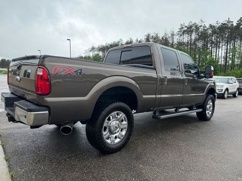 Used 2016 Ford F250 Lariat w/ Chrome Package AWD/4WD image 4