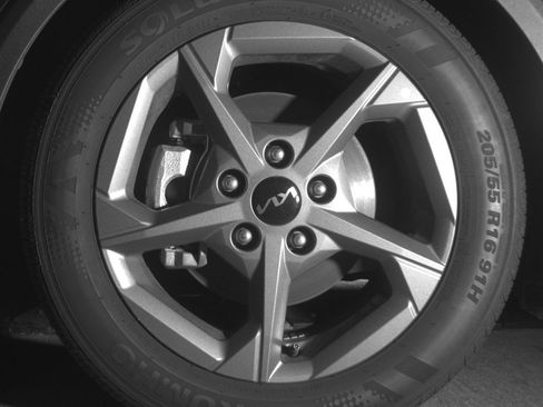 Used 2025 Kia K4 LXS FWD image 12