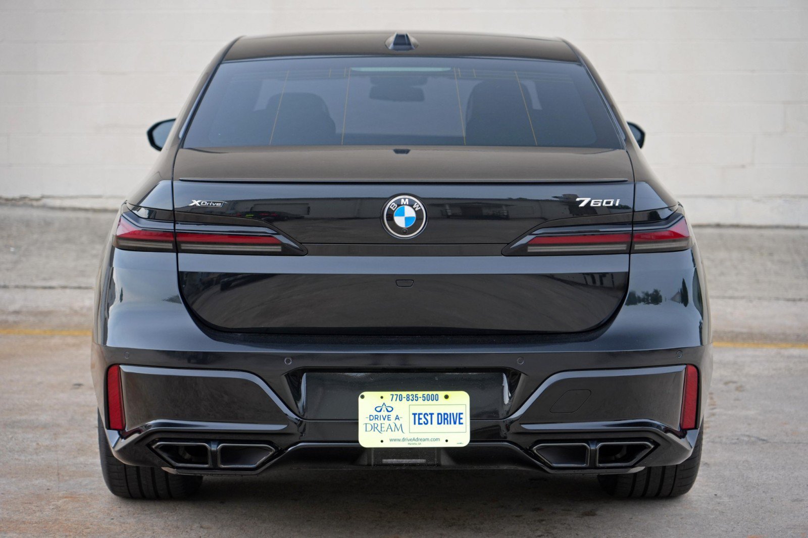 Used 2023 BMW 760i xDrive AWD/4WD image 71