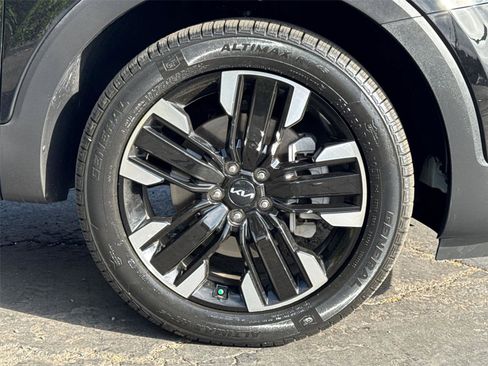 Used 2023 Kia Telluride SX image 6