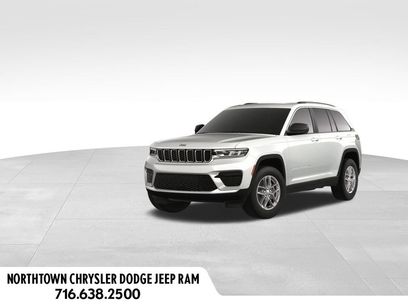 Certified 2025 Jeep Grand Cherokee Laredo X w/ Luxury Tech Group I
