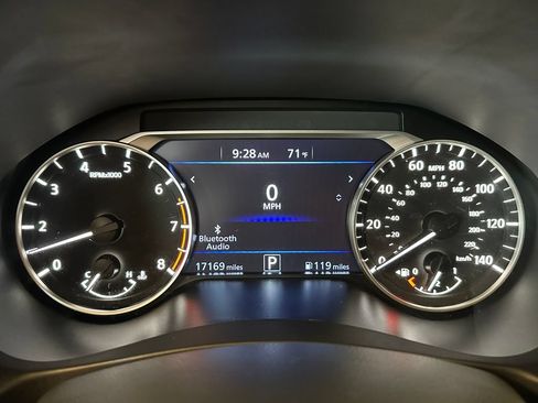 Used 2022 Nissan Altima 2.5 SV FWD image 10
