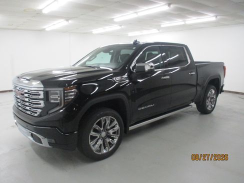 New 2026 GMC Sierra 1500 Denali w/ Denali Reserve Package AWD/4WD image 3