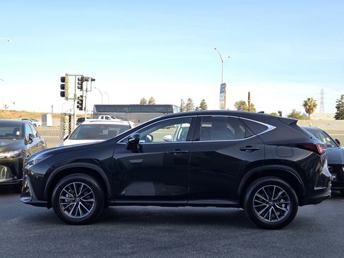 Used 2025 Lexus NX 350h AWD w/ Cold Area Package image 7